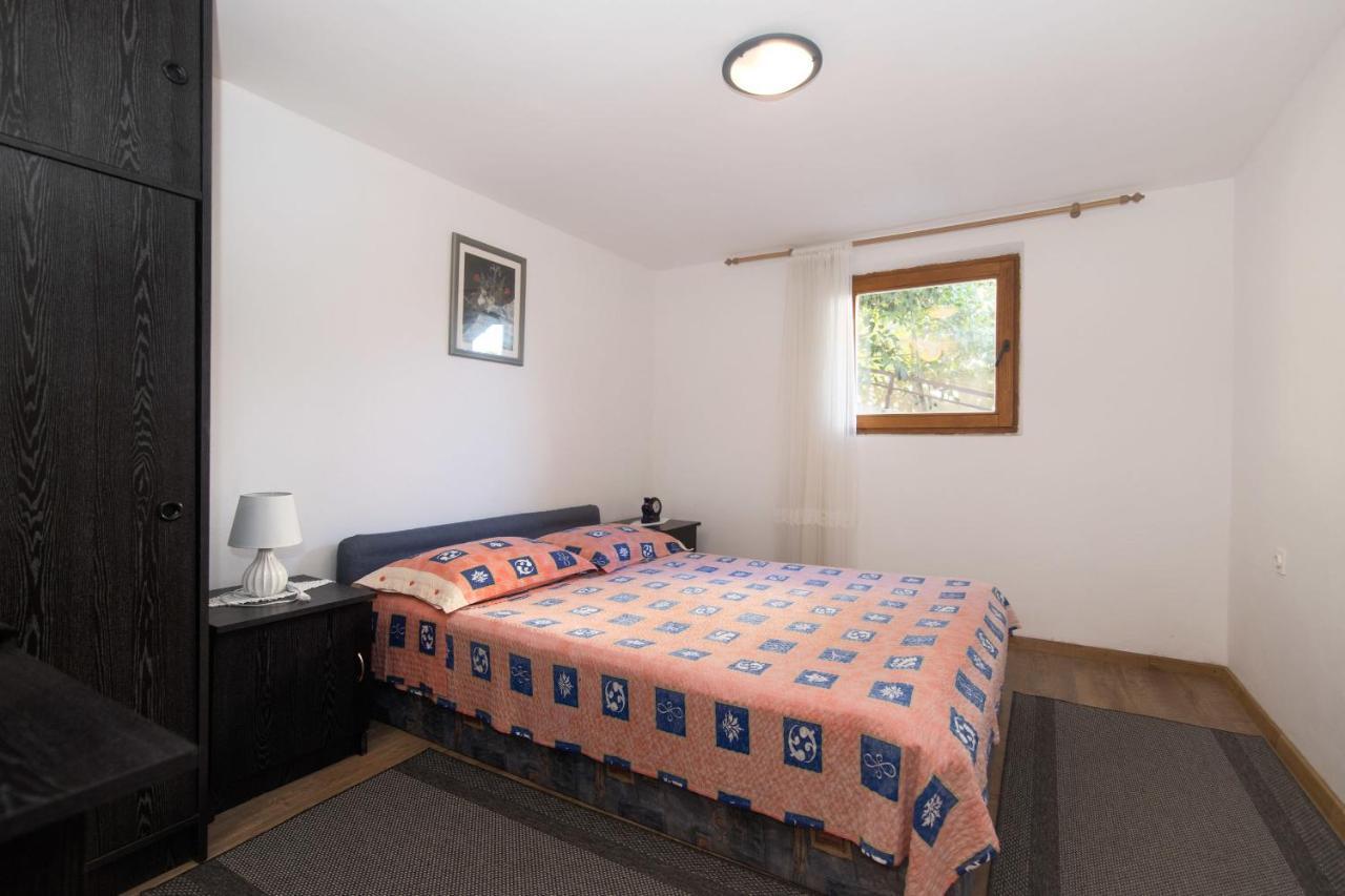 וויס Apartments Jaksa מראה חיצוני תמונה