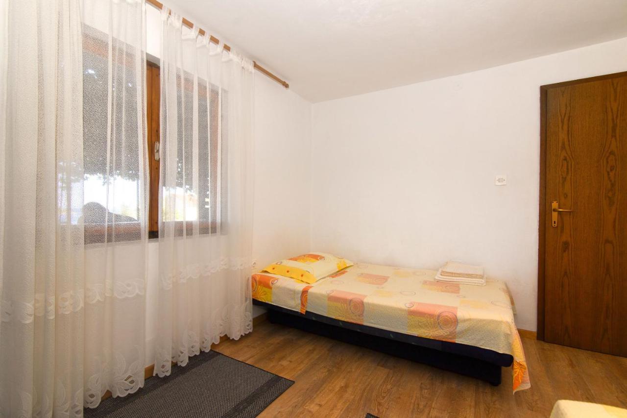 וויס Apartments Jaksa מראה חיצוני תמונה
