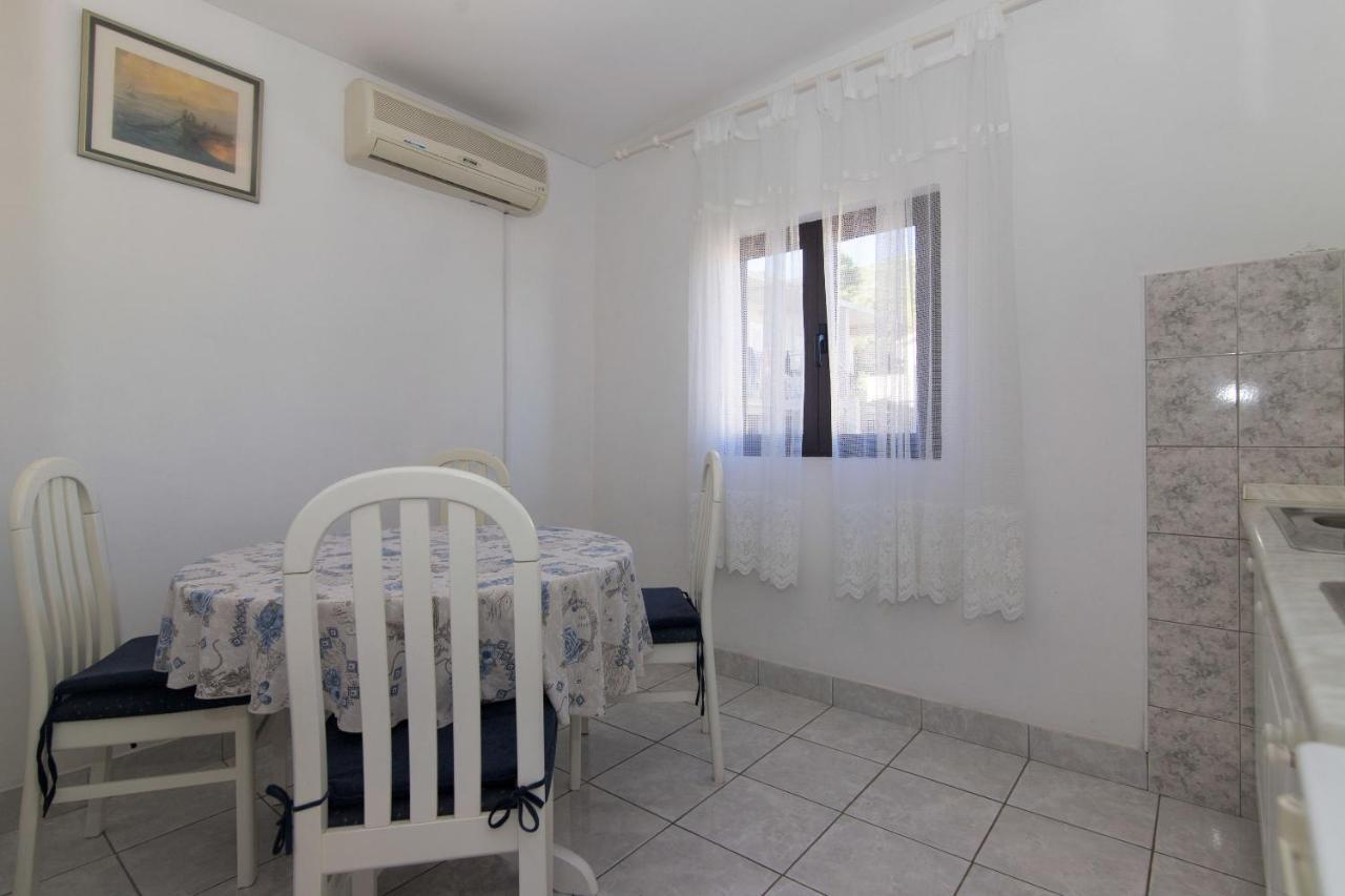 וויס Apartments Jaksa מראה חיצוני תמונה