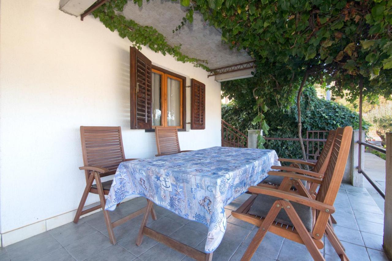 וויס Apartments Jaksa מראה חיצוני תמונה